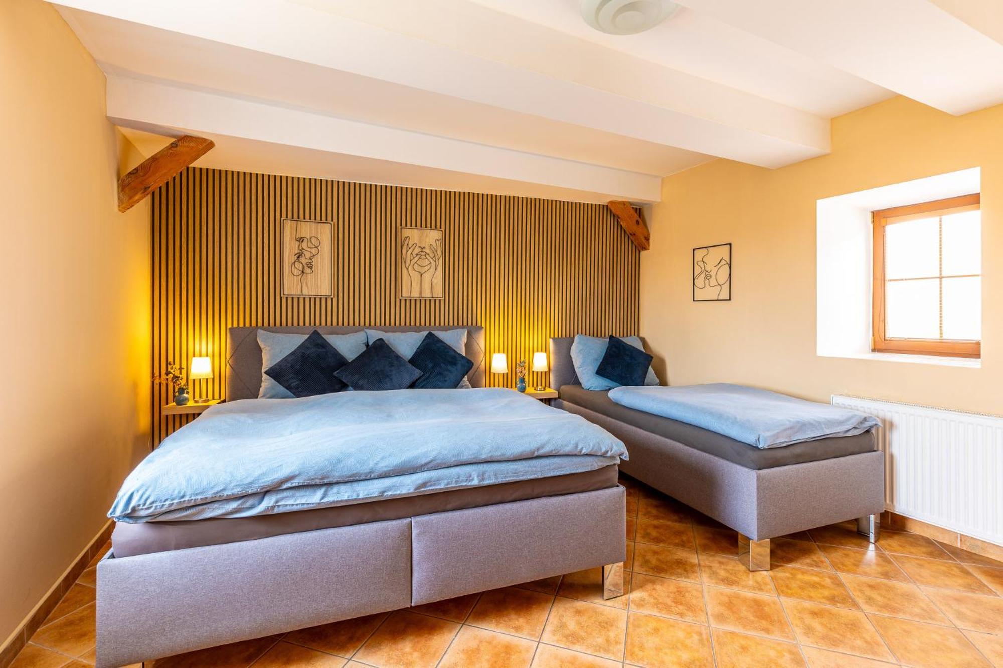 Apartmany V Centru Česká Lípa Exteriör bild