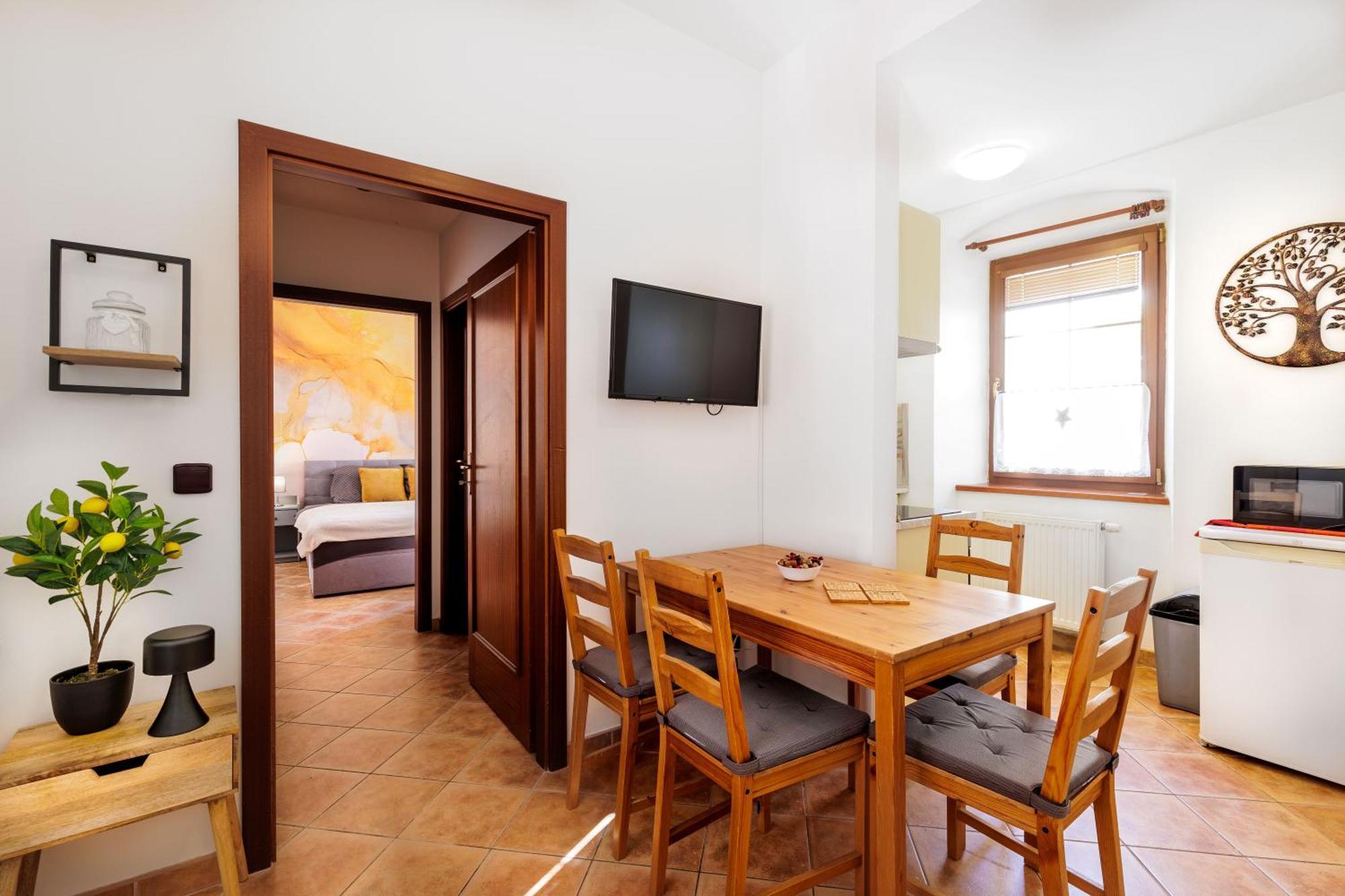 Apartmany V Centru Česká Lípa Exteriör bild